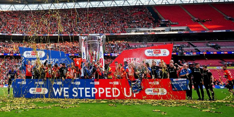 Đá play off là gì