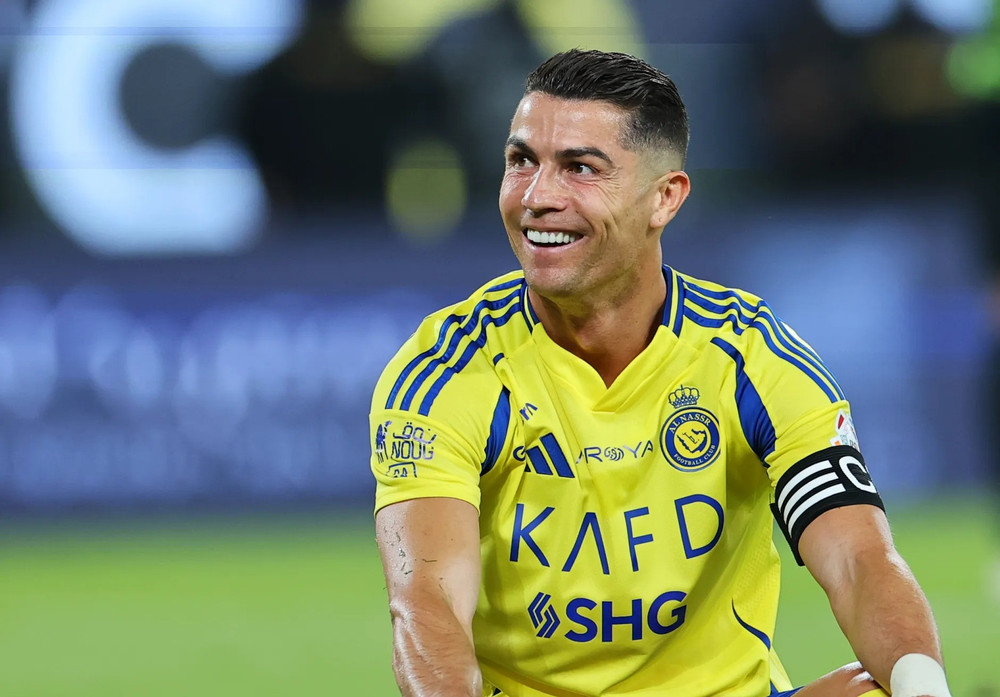 Top 1: Cristiano Ronaldo – Biểu tượng về mức thu nhập thể hiện uy tín toàn diện