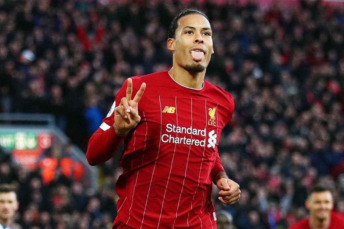 Top 10: Virgil van Dijk - Trung vệ với những cú sút như búa bổ