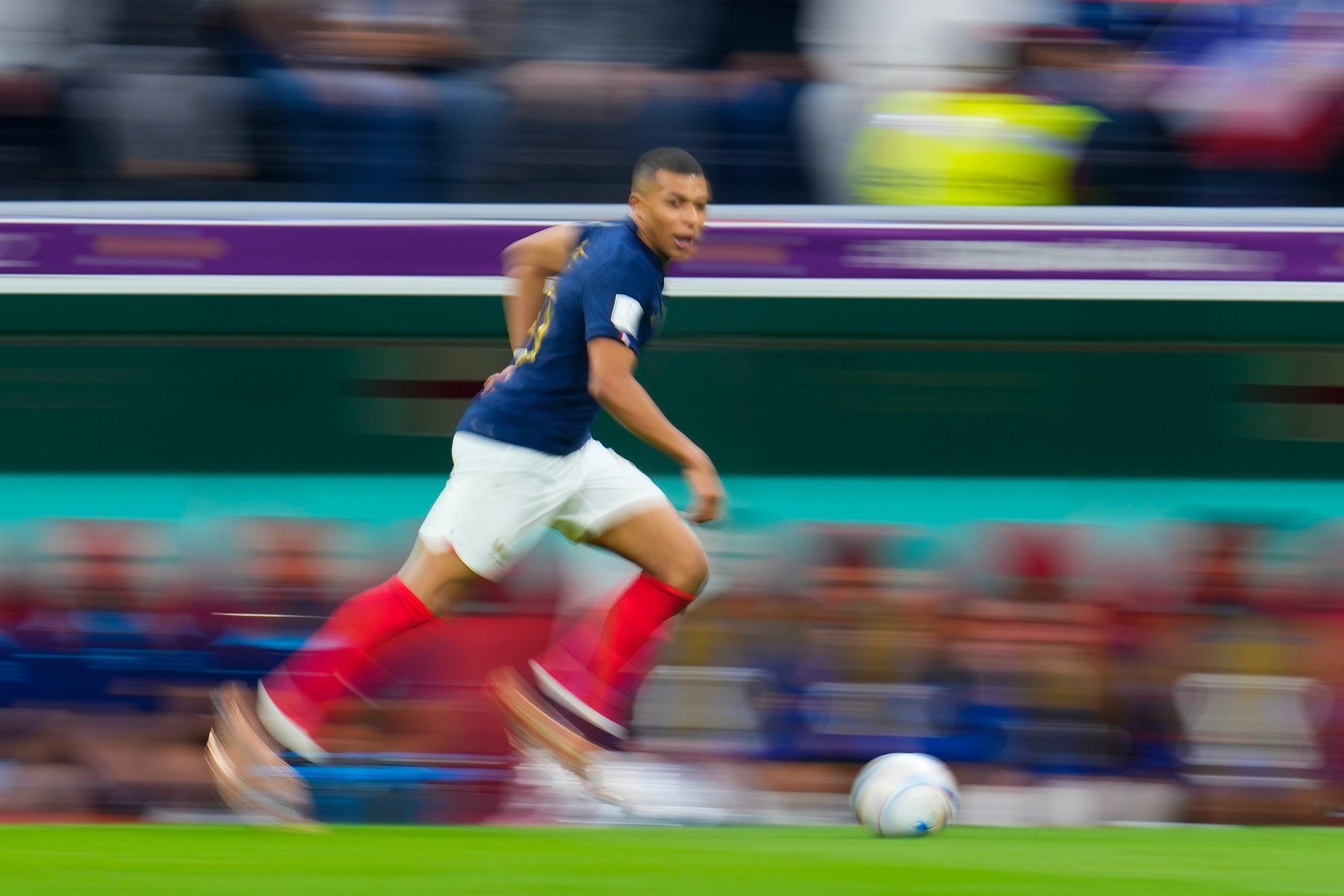 Top 2: Kylian Mbappe - Tốc độ ánh sáng của bóng đá Pháp